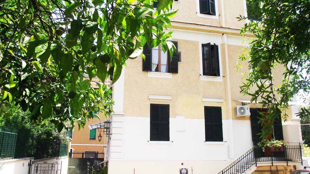 Aristocarli Acomodação com café da manhã Roma Exterior foto